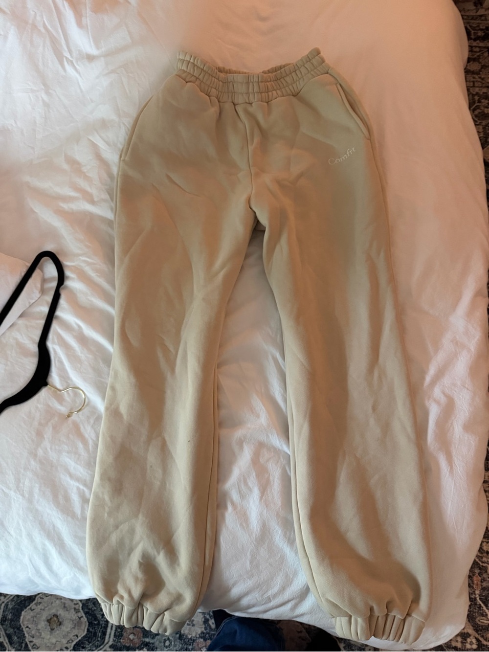 Comfrt Jogger Sweatpants - Beige size M